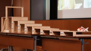 滝を模したコース。改造前の鯉では太刀打ち出来そうにない。